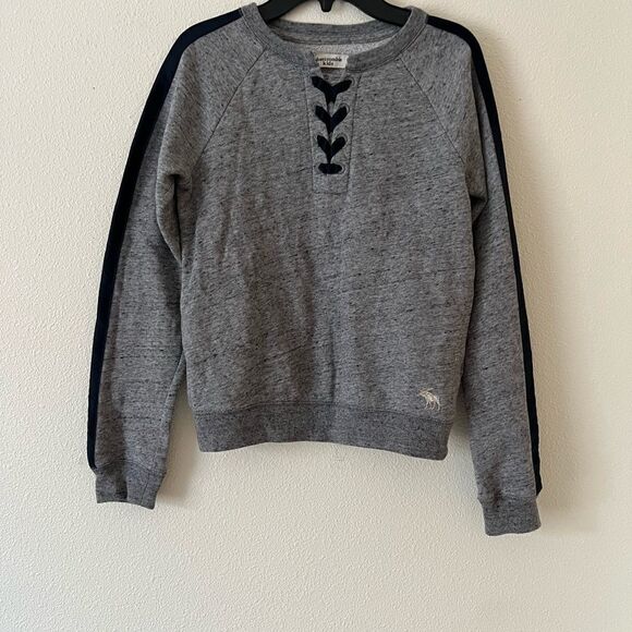 Abercrombie Kids Gray and Navy Lace Up Sweatshirt Ages Size 11/12 - Picture 1 of 5